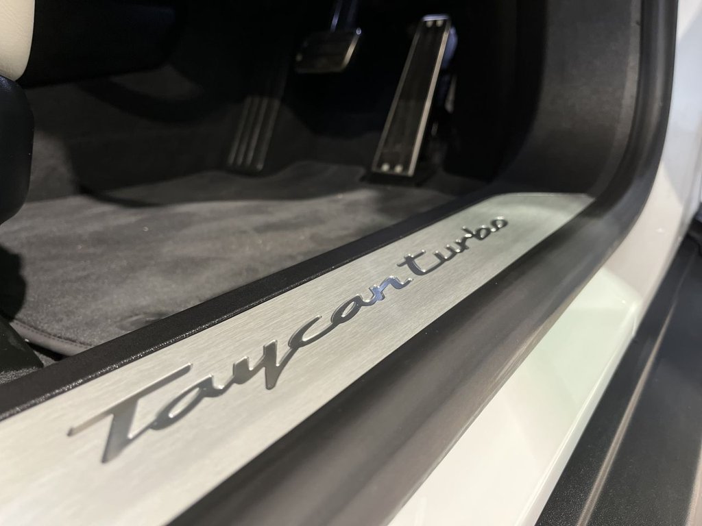 Used Porsche Taycan 2021 for sale - 78149249: Photo 17