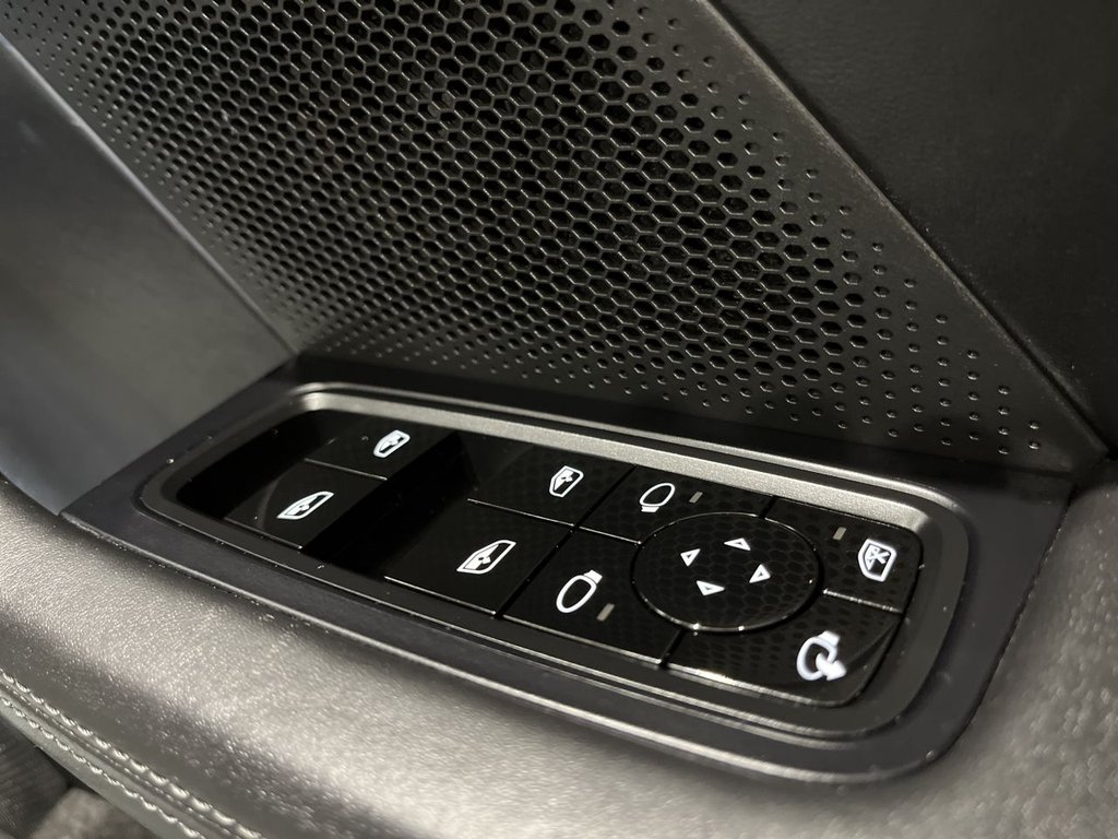 Used Porsche Taycan 2021 for sale - 78149249: Photo 19