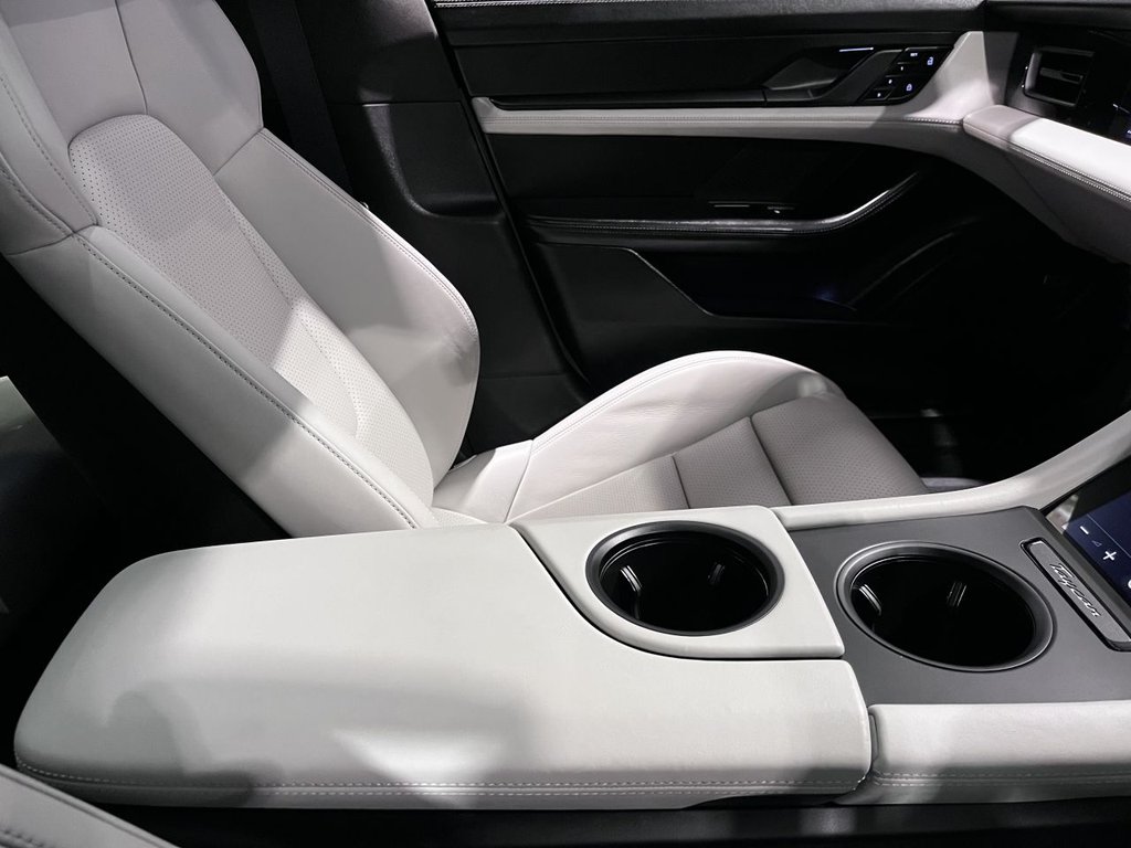 Used Porsche Taycan 2021 for sale - 78149249: Photo 47