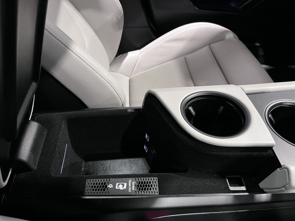 Used Porsche Taycan 2021 for sale - 78149249: Photo 48