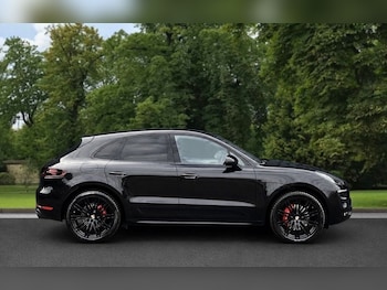 Used Porsche Macan 2017 for sale - 79450227: Photo