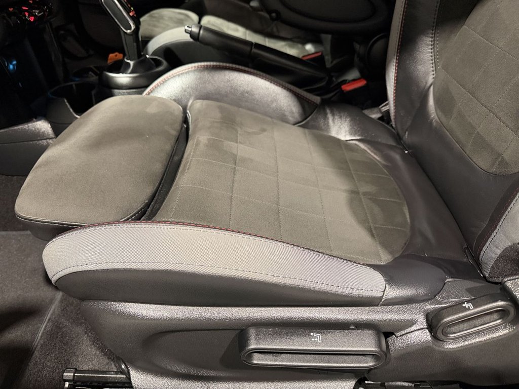 Used MINI Hatch 2021 for sale - 76768503: Photo 12