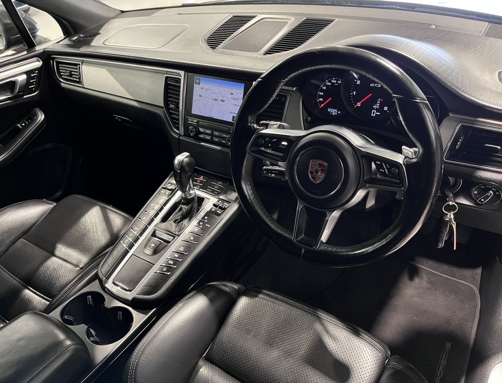 Used Porsche Macan 2016 for sale - 77560530: Photo 10