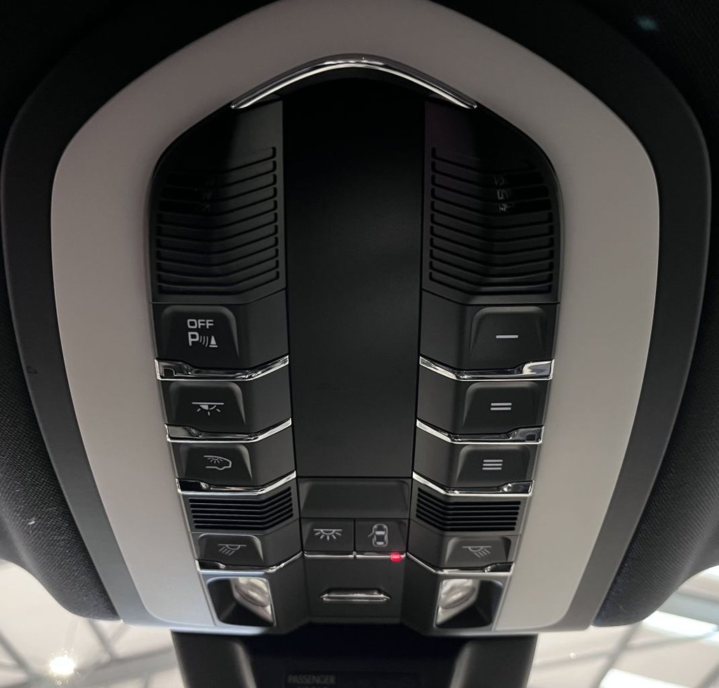 Used Porsche Macan 2016 for sale - 77560530: Photo 24