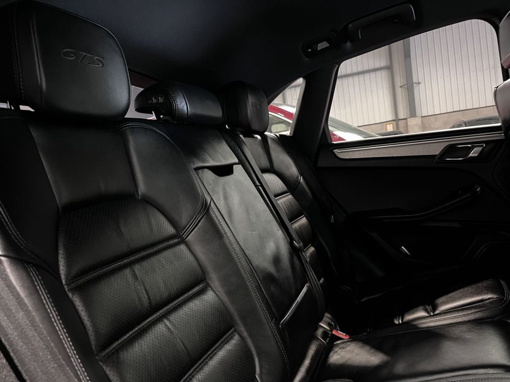 Used Porsche Macan 2016 for sale - 77560530: Photo 39