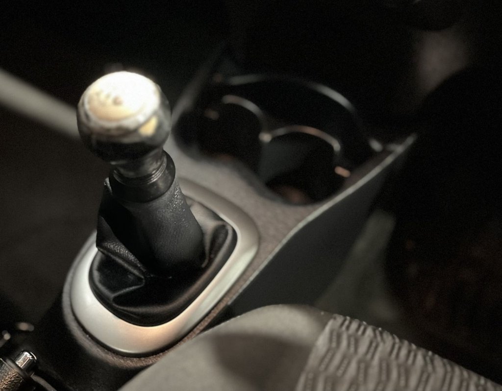 Used Toyota Yaris 2013 for sale - 77627447: Photo 25