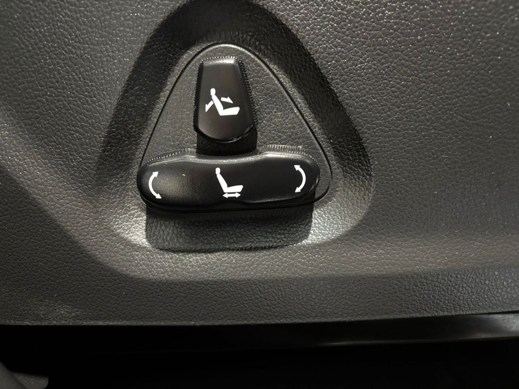 Used Ssangyong Rexton 2018 for sale - 77084070: Photo 11