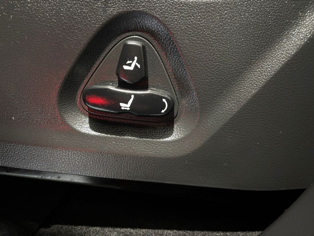 Used Ssangyong Rexton 2018 for sale - 77084070: Photo 18