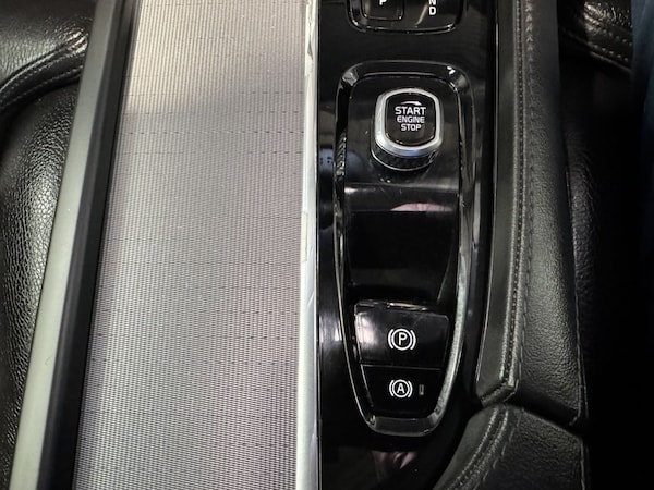 Used Volvo XC90 2022 for sale - 75801256: Photo 37