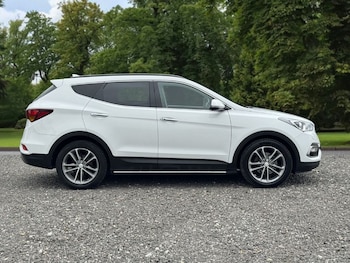 Used Hyundai Santa Fe 2016 for sale - 75573322: Photo