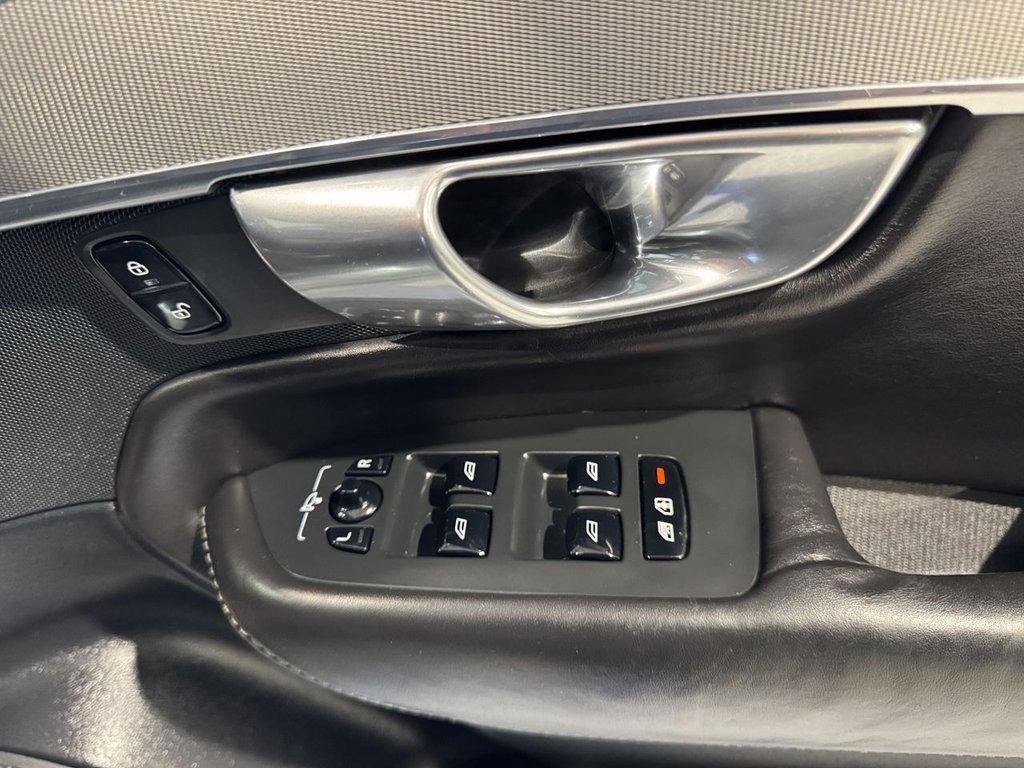 Used Volvo XC90 2016 for sale - 76454261: Photo 20