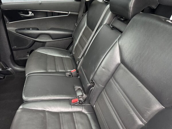 Used Kia Sorento 2017 for sale - 76256152: Photo 11
