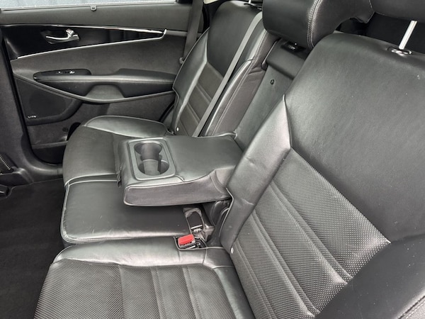 Used Kia Sorento 2017 for sale - 76256152: Photo 14