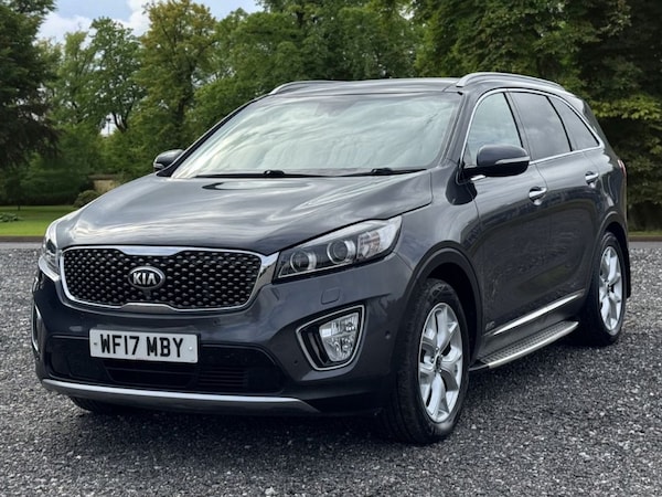 Used Kia Sorento 2017 for sale - 76256152: Photo 2