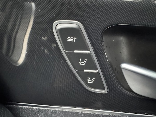 Used Kia Sorento 2017 for sale - 76256152: Photo 30