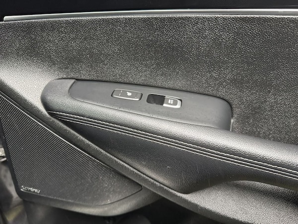 Used Kia Sorento 2017 for sale - 76256152: Photo 35
