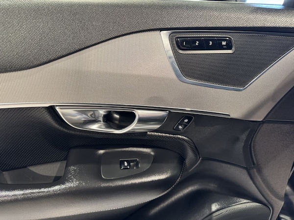 Used Volvo XC90 2016 for sale - 76223403: Photo 30