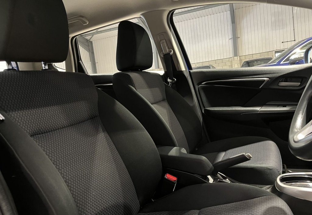 Used Honda Jazz 2018 for sale - 77498538: Photo 12