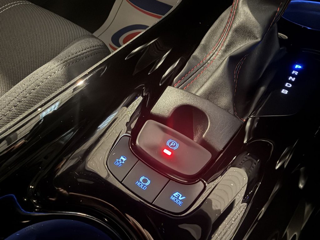 Used Toyota C-HR 2021 for sale - 76841347: Photo 11