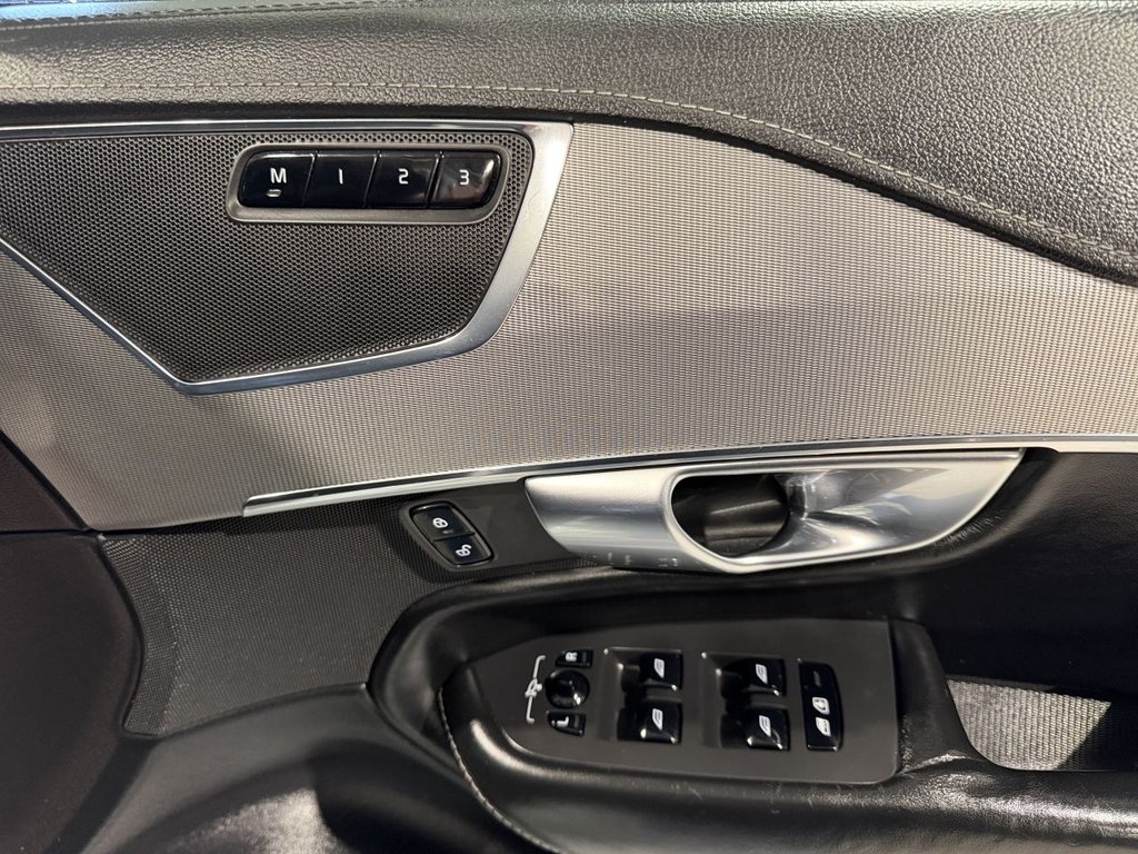 Used Volvo XC90 2017 for sale - 77010125: Photo 33