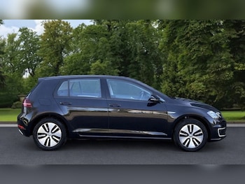 Used Volkswagen Golf 2019 for sale - 78263026: Photo