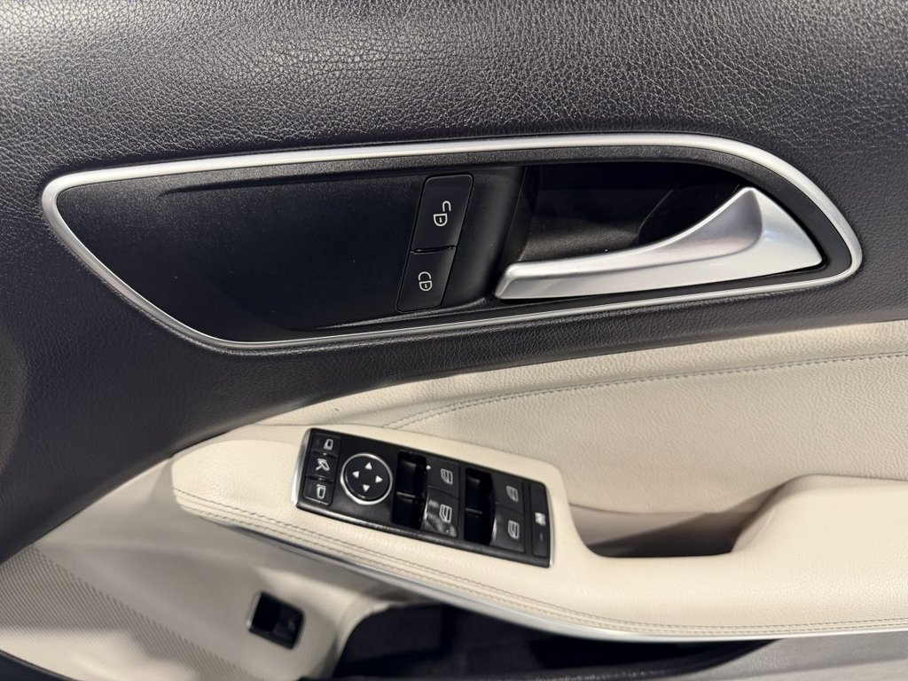 Used Mercedes-Benz GLA 2014 for sale - 76470223: Photo 25