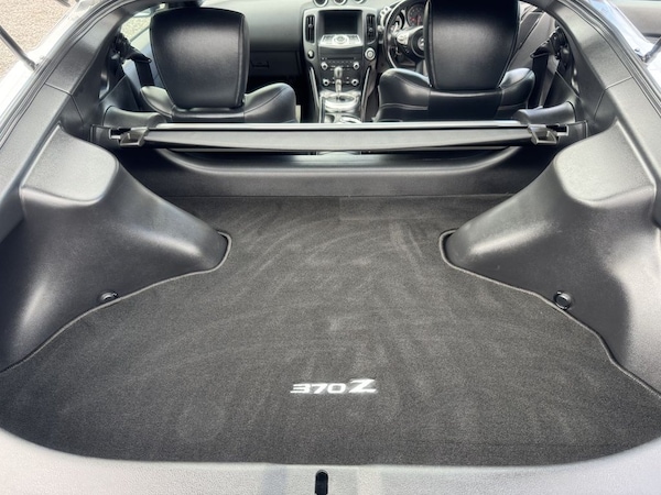 Used Nissan 370 Z 2011 for sale - 76185692: Photo 28