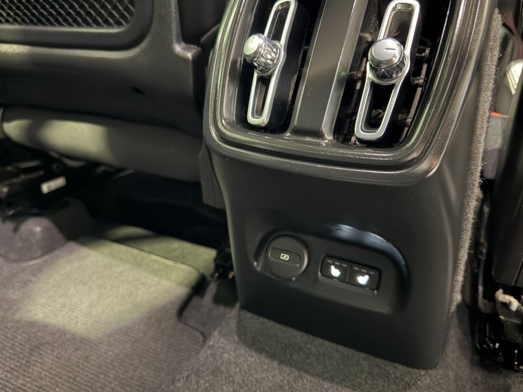 Used Volvo XC40 2020 for sale - 76848277: Photo 31