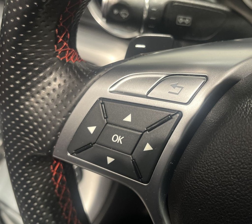 Used Mercedes-Benz SLK 2012 for sale - 77276177: Photo 30