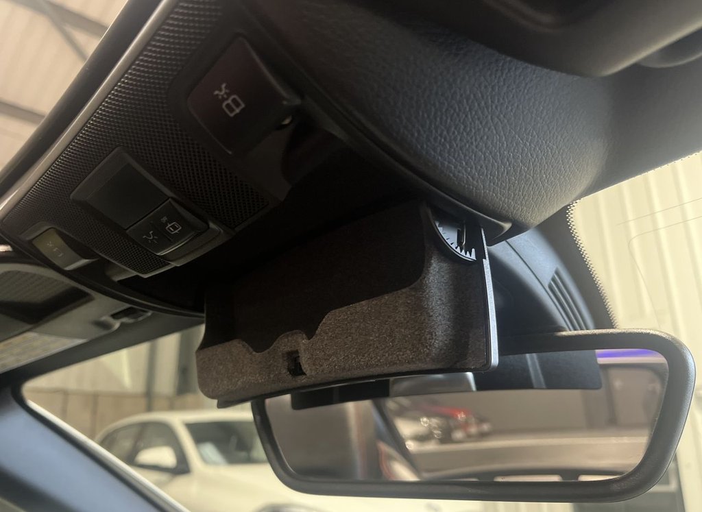 Used Mercedes-Benz SLK 2012 for sale - 77276177: Photo 32