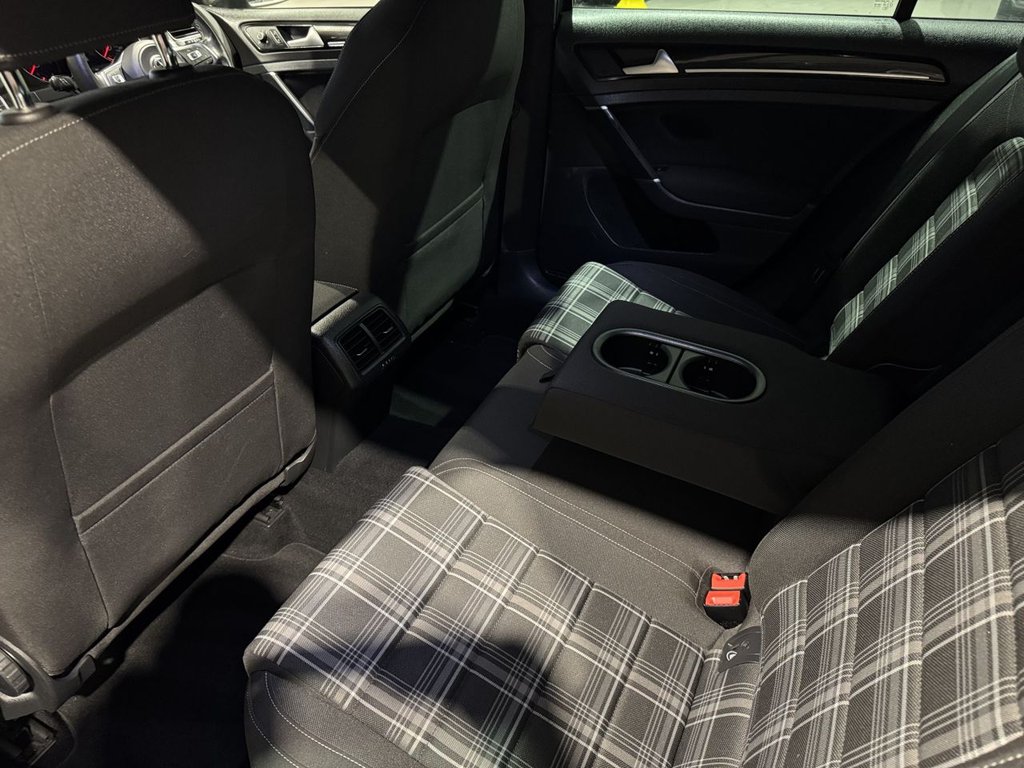 Used Volkswagen Golf 2016 for sale - 76470204: Photo 16