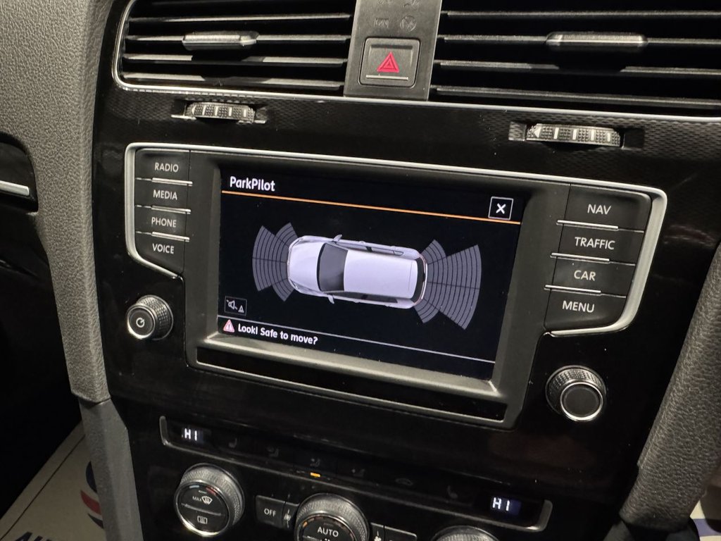 Used Volkswagen Golf 2016 for sale - 76470204: Photo 21