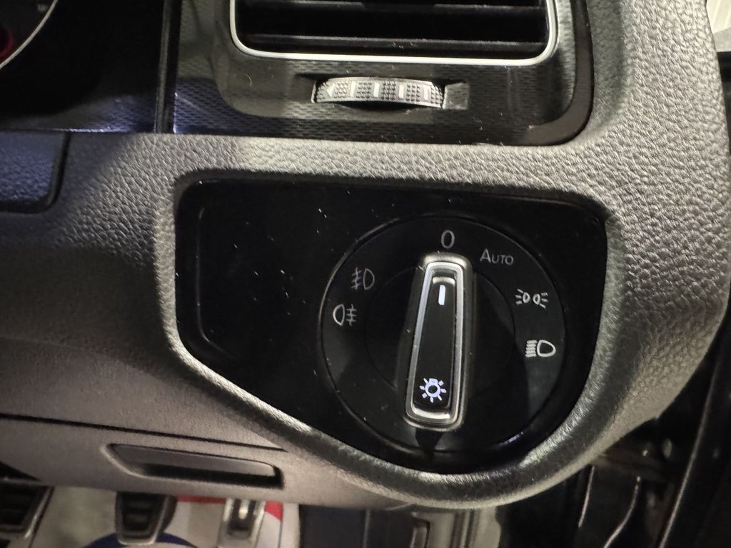 Used Volkswagen Golf 2016 for sale - 76470204: Photo 25