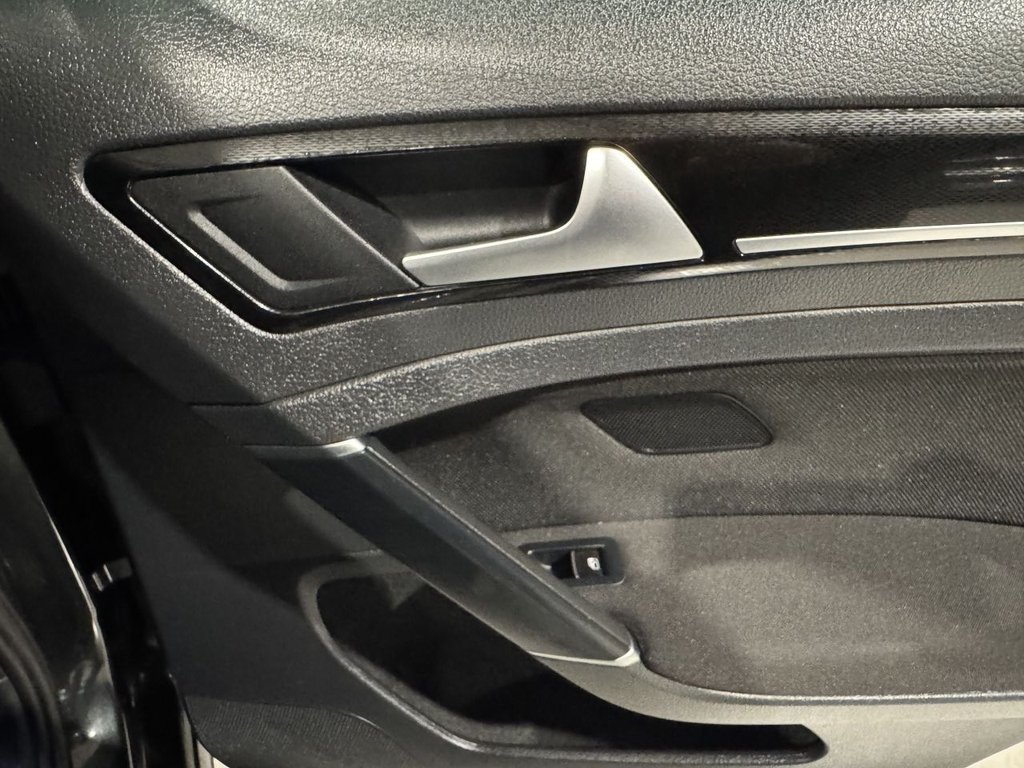 Used Volkswagen Golf 2016 for sale - 76470204: Photo 28