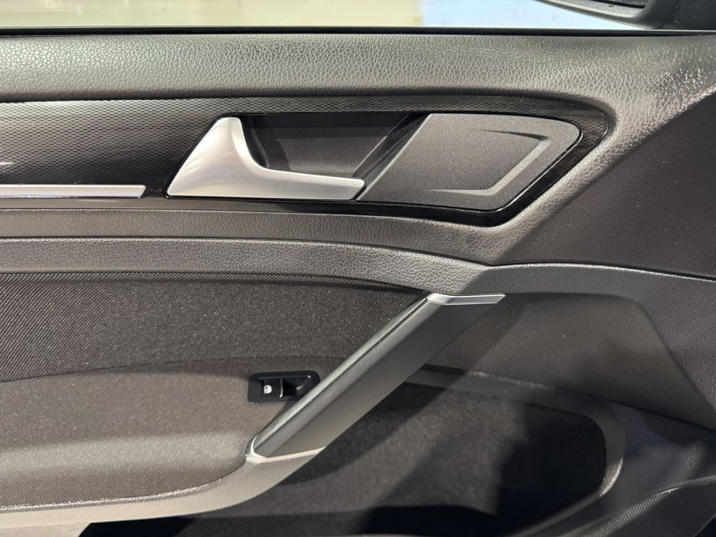 Used Volkswagen Golf 2016 for sale - 76470204: Photo 30