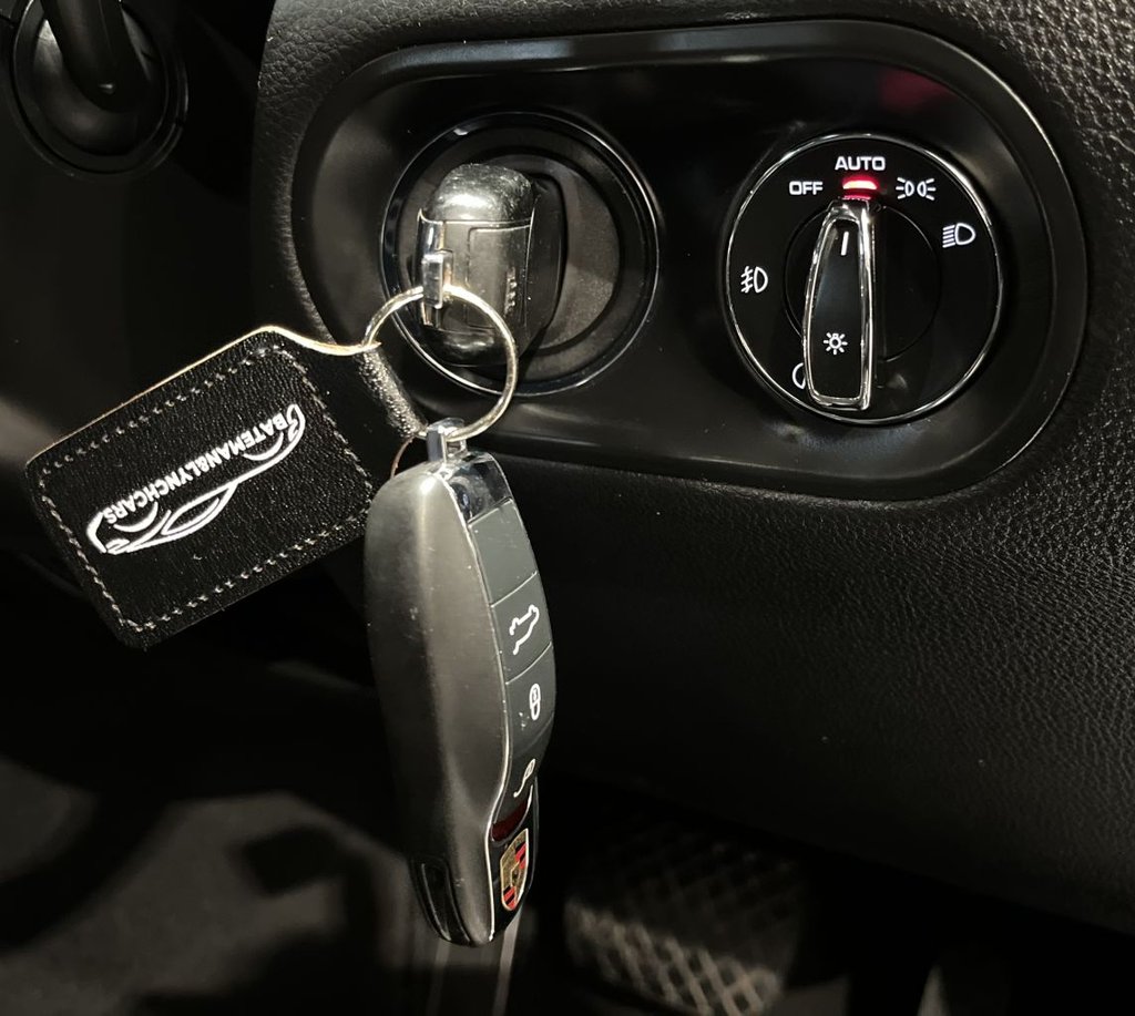 Used Porsche Macan 2018 for sale - 77560529: Photo 16