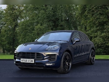 Used Porsche Macan 2018 for sale - 77560529: Photo