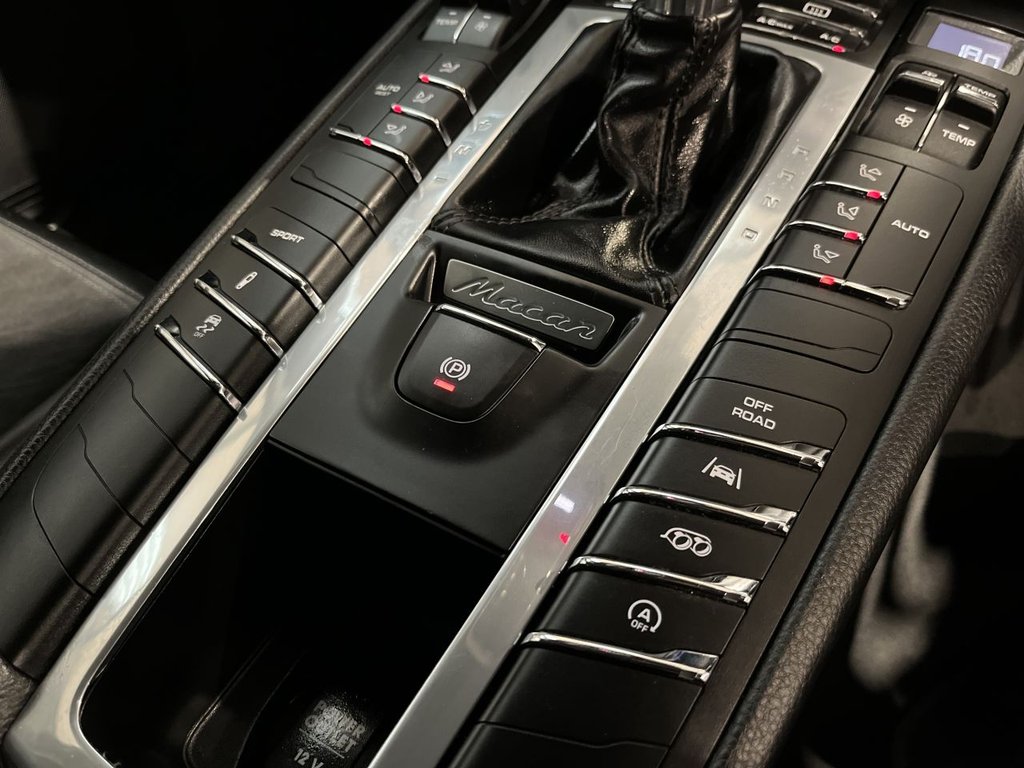 Used Porsche Macan 2018 for sale - 77560529: Photo 34