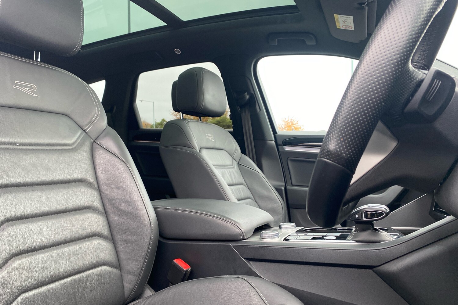 Used Volkswagen Touareg 2021 for sale - 76673904: Photo 25