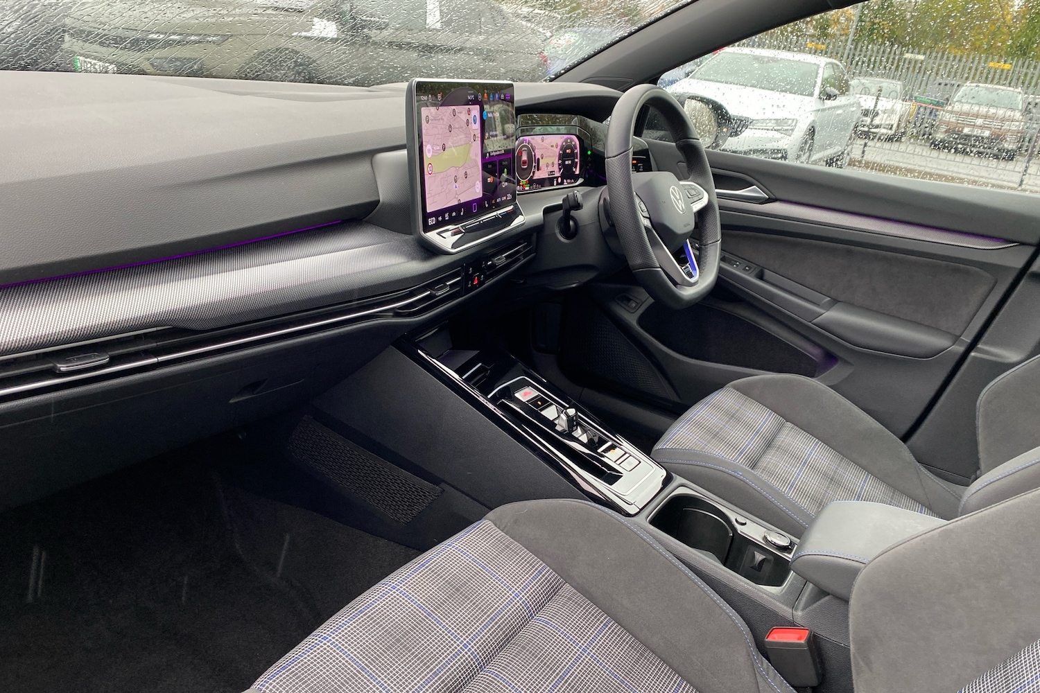 Used Volkswagen Golf 2025 for sale - 76680288: Photo 2