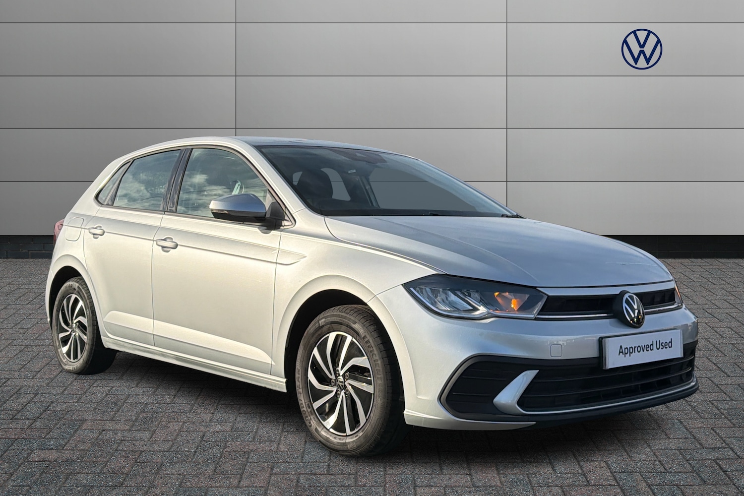 Used Volkswagen Polo 2024 for sale - 76678244: Photo 1