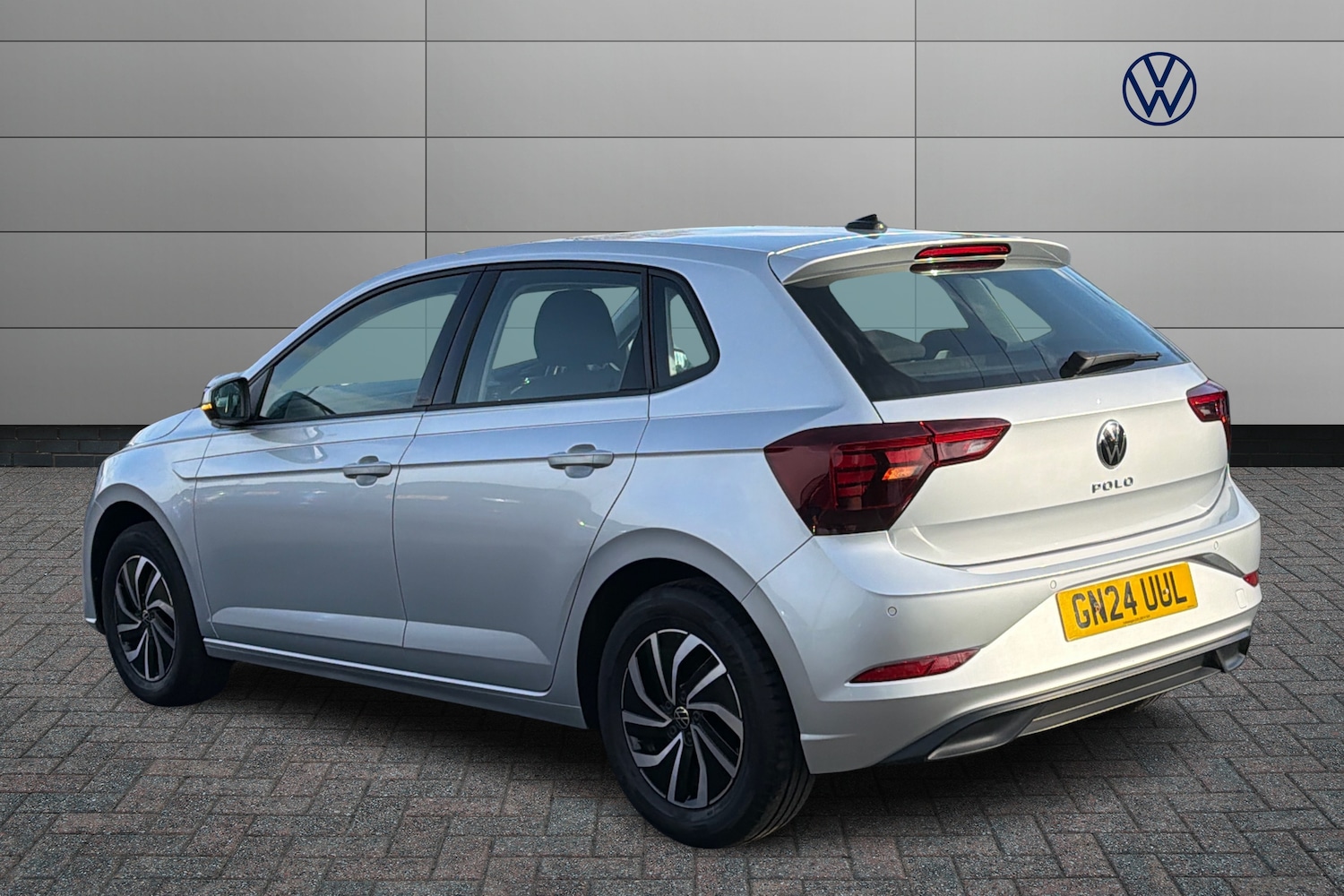 Used Volkswagen Polo 2024 for sale - 76678244: Photo 3