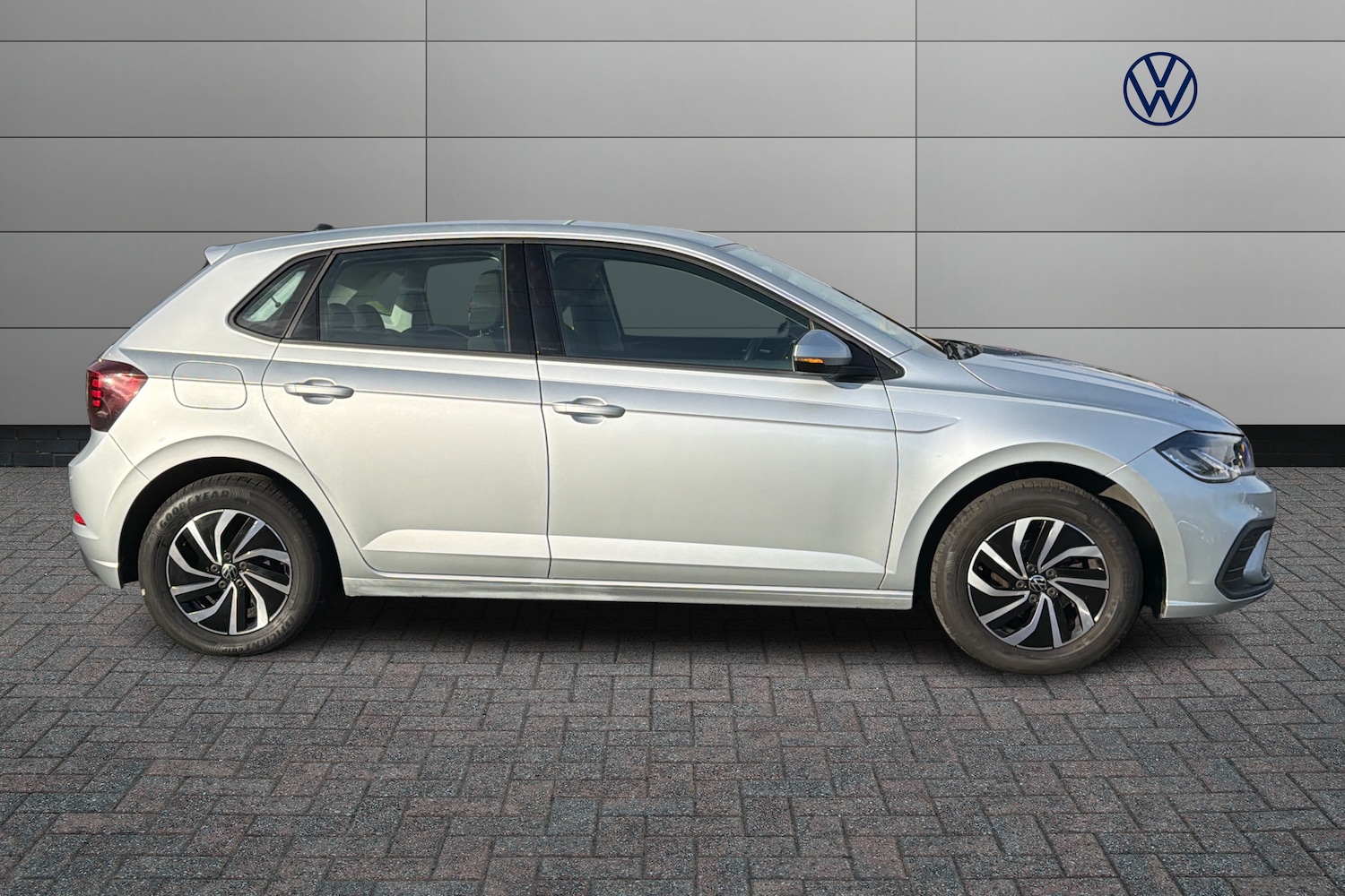 Used Volkswagen Polo 2024 for sale - 76678244: Photo 4