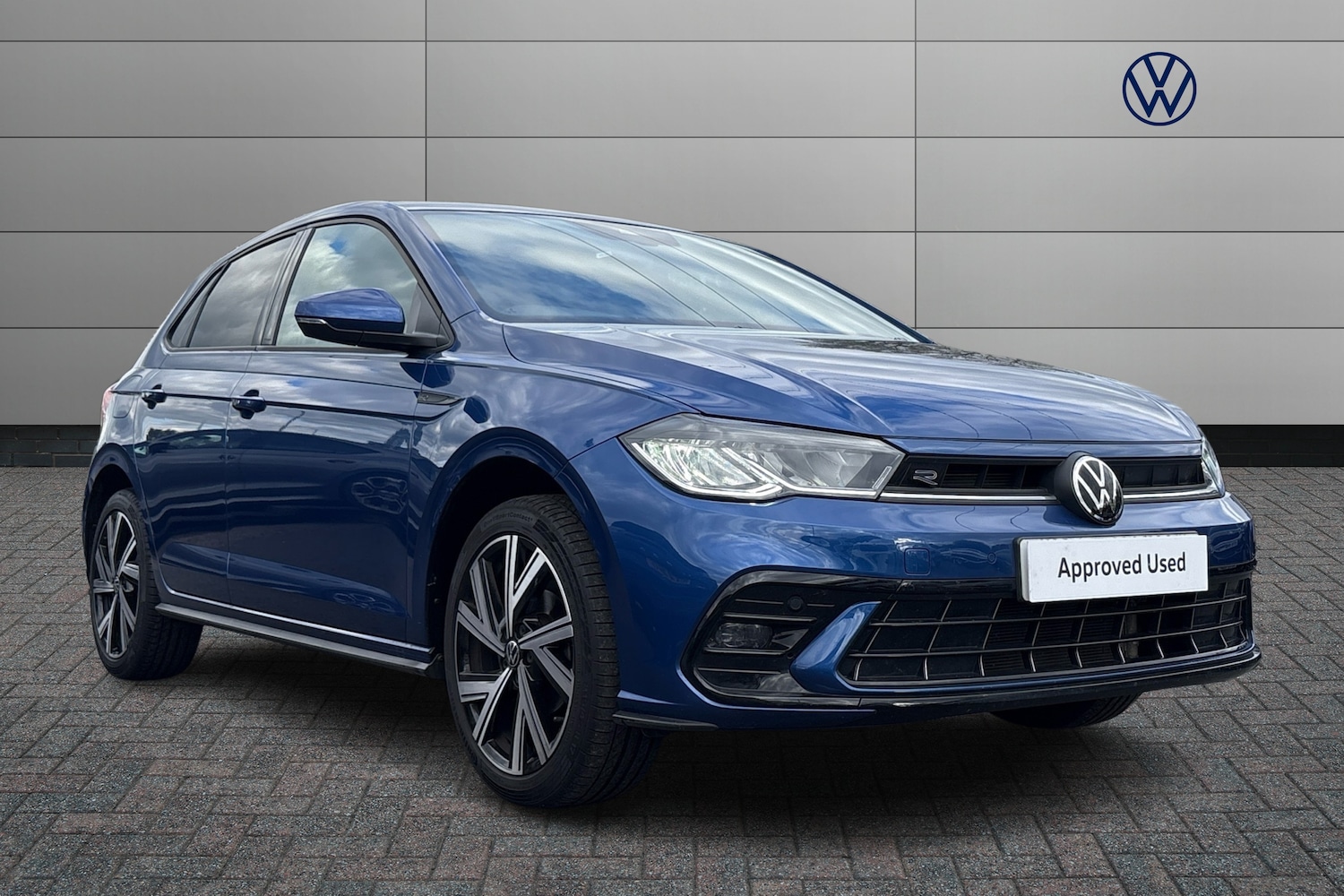 Used Volkswagen Polo 2024 for sale - 76677347: Photo 1