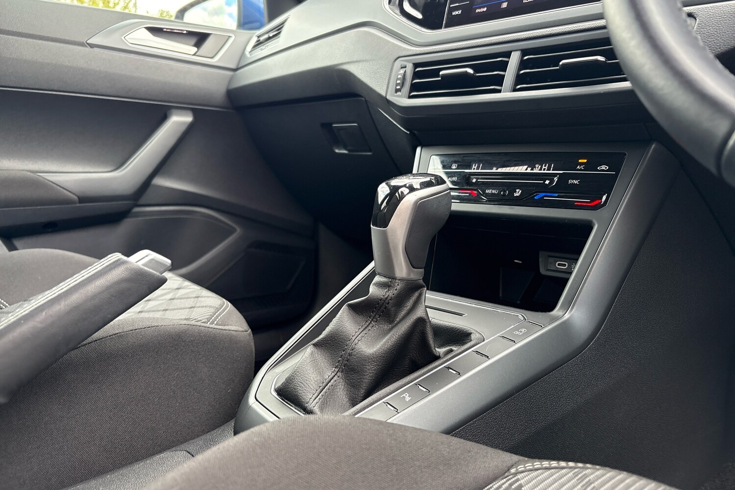 Used Volkswagen Polo 2024 for sale - 76677347: Photo 10