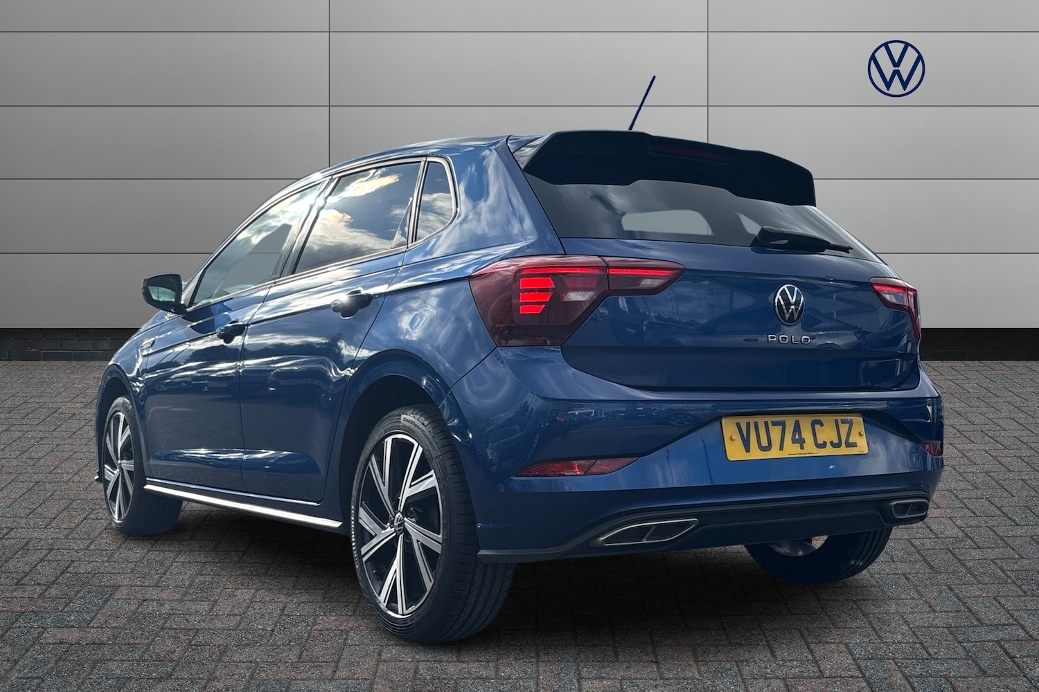 Used Volkswagen Polo 2024 for sale - 76677347: Photo 3