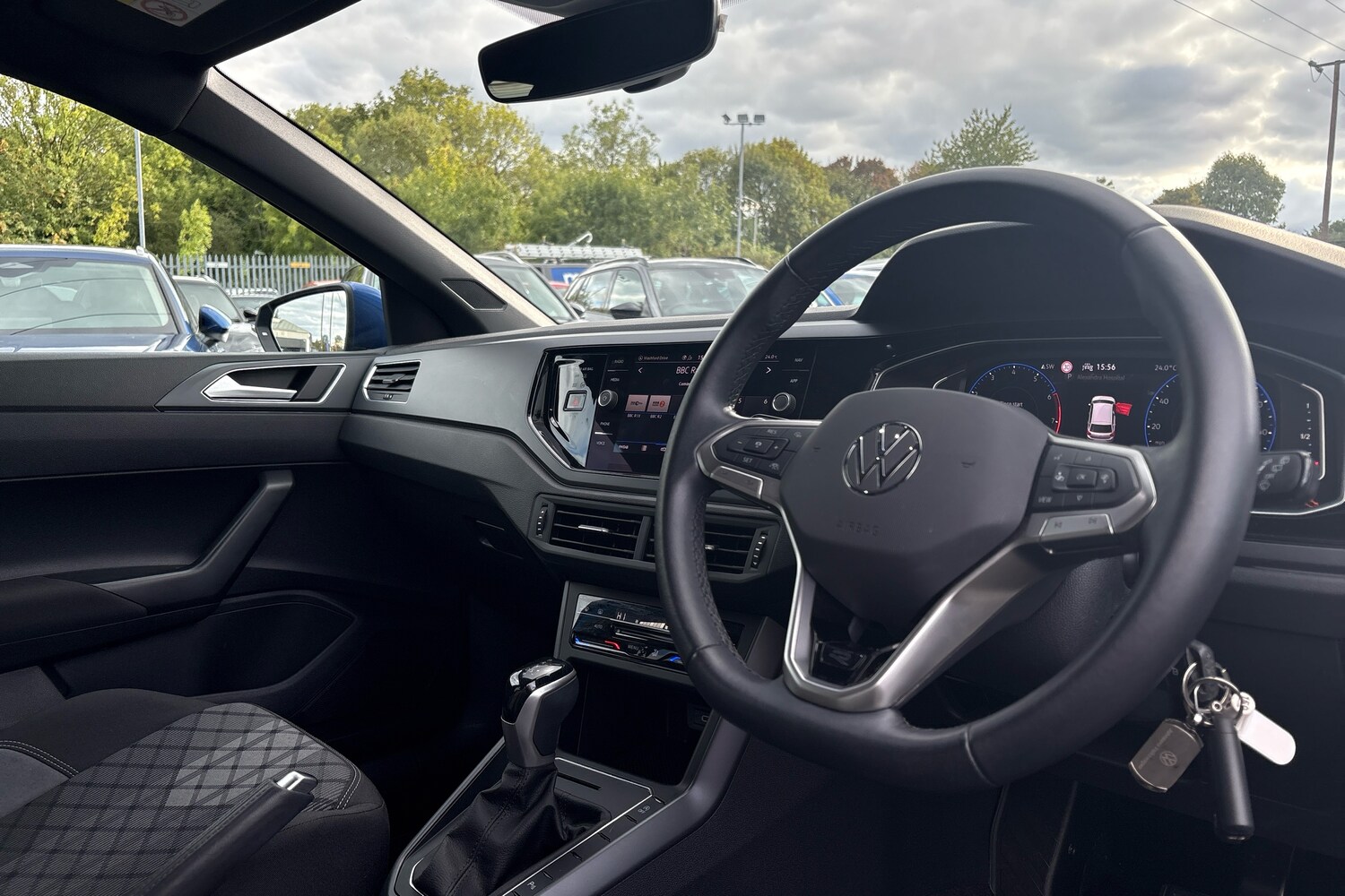 Used Volkswagen Polo 2024 for sale - 76677347: Photo 6