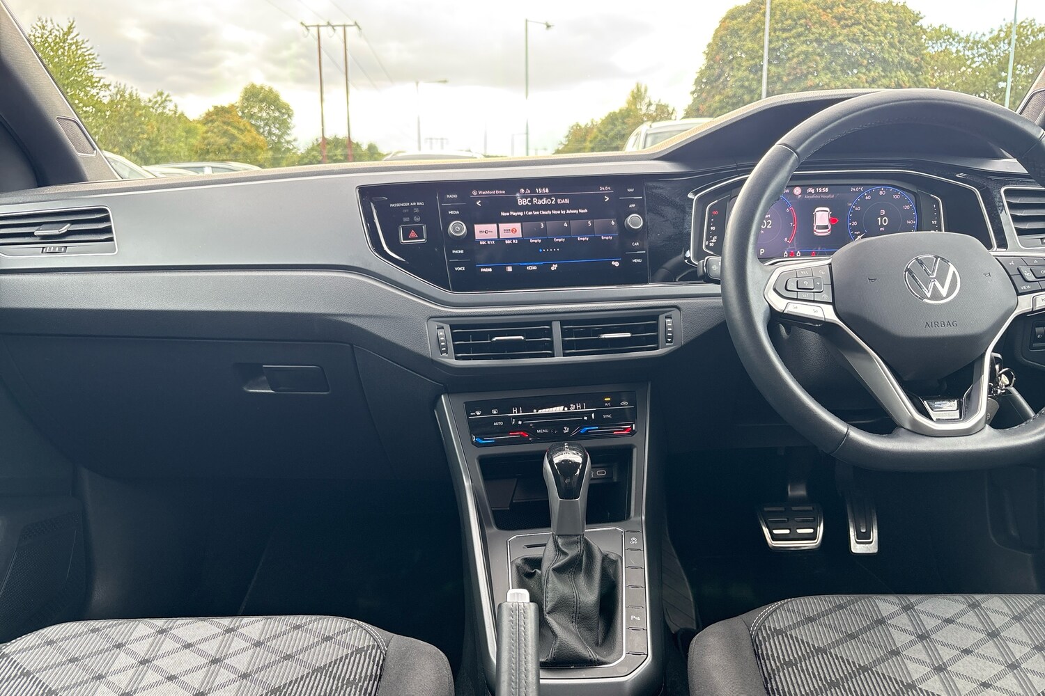 Used Volkswagen Polo 2024 for sale - 76677347: Photo 8