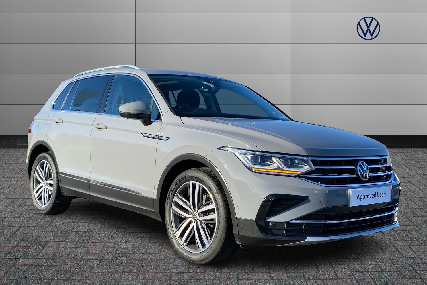 Used Volkswagen Tiguan 2021 for sale - 76680962: Photo 1