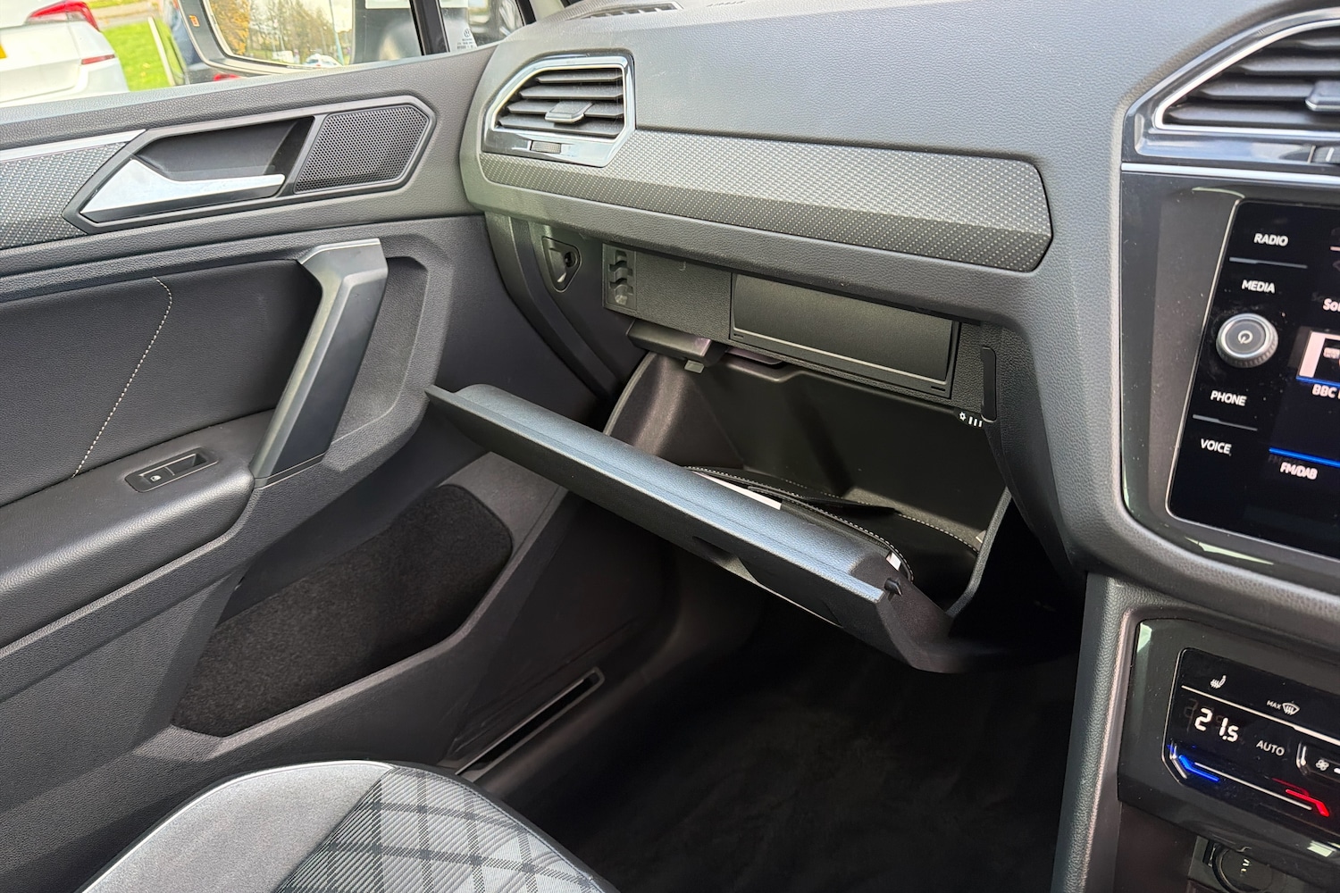 Used Volkswagen Tiguan 2022 for sale - 76675050: Photo 24